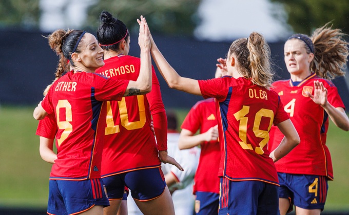 Đội tuyển nữ Việt Nam thua 0-9 trước Tây Ban Nha - 3