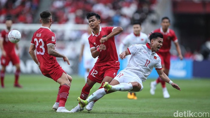 Indonesia và Việt Nam bất phân thắng bại ở bán kết lượt đi AFF Cup | Bóng đá | Vietnam+ (VietnamPlus)