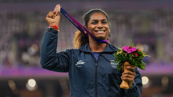 Asian Games 2023: Nandini Agasara - Telangana Tea seller's daughter shines with bronze-medal finish in heptathlon - myKhel