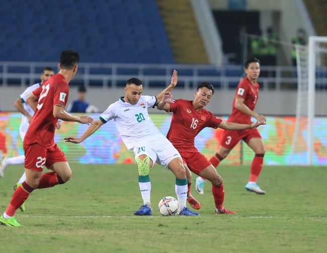 Tuyển Việt Nam cầm hòa Iraq 0-0 ở Mỹ Đình. Ảnh: Hoàng Linh