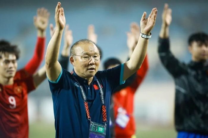 Báo Trung Quốc lo thầy Park ngáng đường vào tham vọng dự World Cup 2026 của đội nhà.