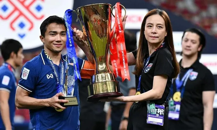 Madam Pang giúp đội tuyển nữ Thái Lan dự World Cup 2 lần liên tiếp (2014, 2018), đội tuyển nam vô địch AFF Cup 2 kỳ liên tiếp (2020, 2022).