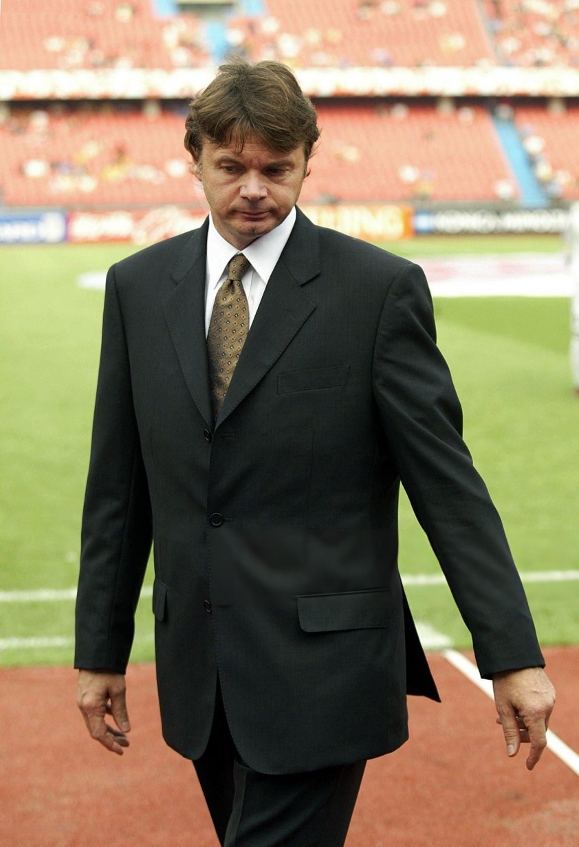 troussier-asian-cup-1705637342.jpg