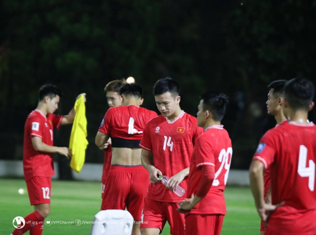 Chủ nhà Indonesia làm khó ĐT Việt Nam, 'mở' sân tập kín của thầy trò Troussier - Ảnh 3.