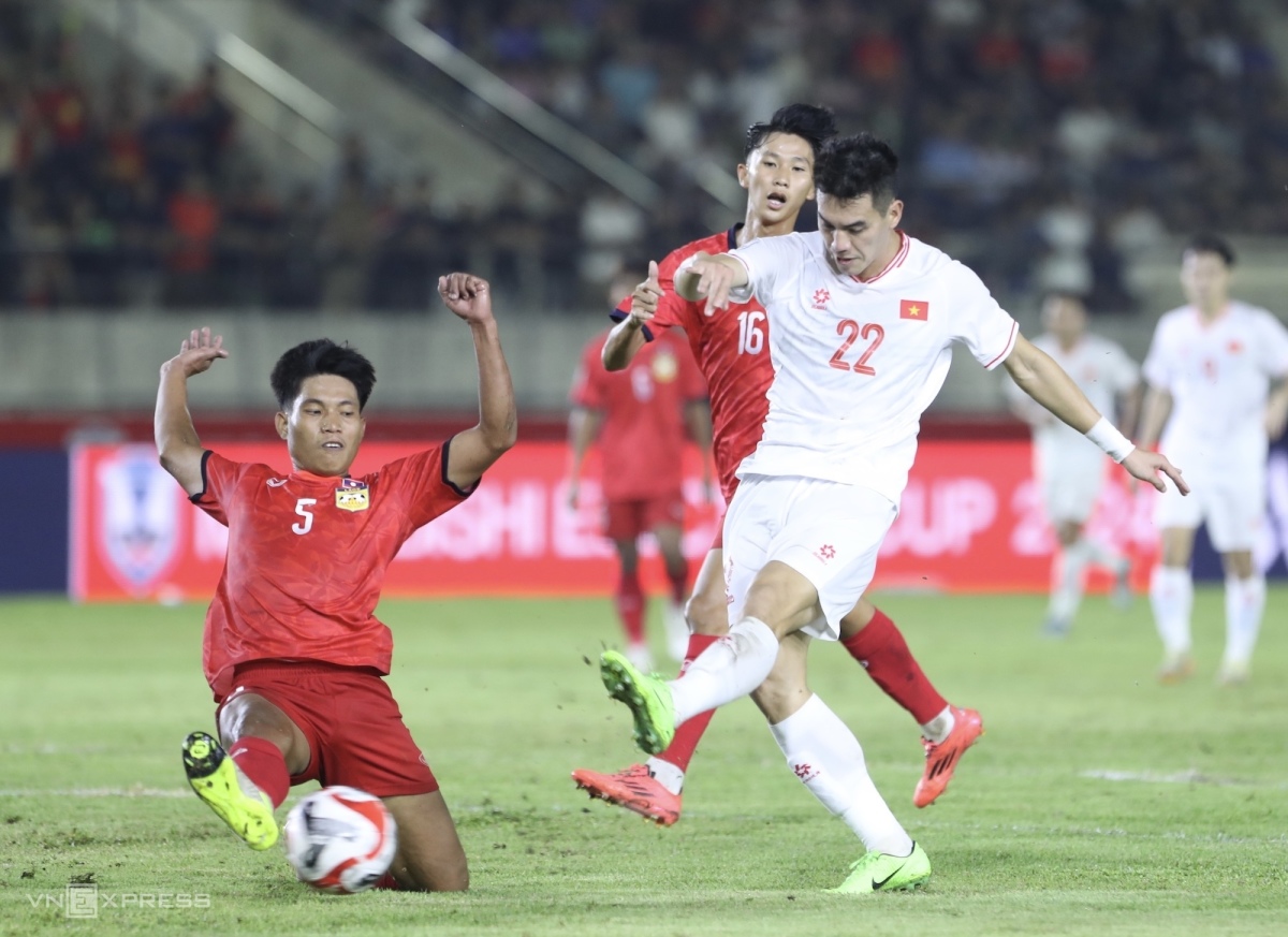 Nguyen Xuan Son viet nam lao asean cup 2024 3 1733792258