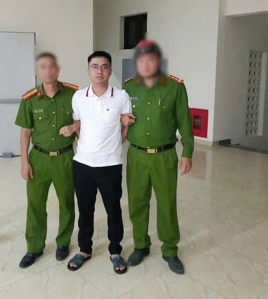 z6519997933272_4d2e077e5c47f682ecf634bb599204fb.jpg