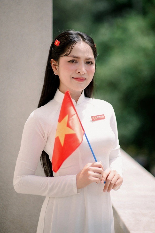 Tác giả “Viết Tiếp Câu Chuyện Hòa Bình” nói lời xin lỗi vì ồn ào xoay quanh ca sĩ ảnh 3