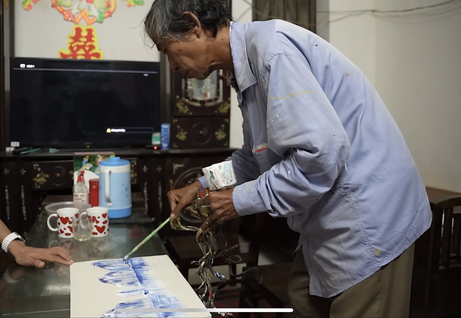 “Dị nhân” Nam Định nuôi móng tay 35 năm không cắt lên tiếng về thông tin muốn bán bộ móng với giá 7 tỷ- Ảnh 6.