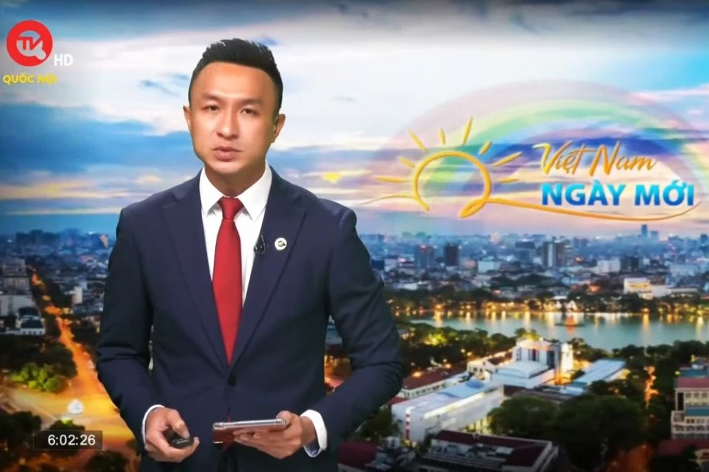 Truyền hình Quốc hội thông báo về việc phát sóng bản tin sáng cuối cùng.
