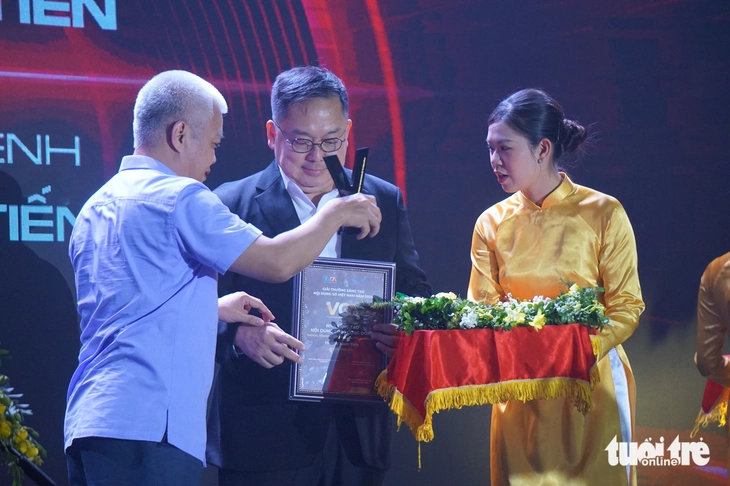 Hoàng Nam Tiến - Ảnh 2.