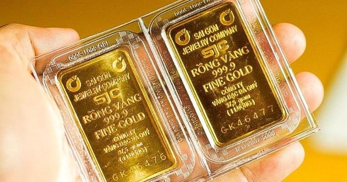 Vàng trong nước tăng vọt trong phiên giao dịch hôm qua