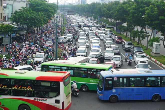 Người dân TPHCM sắp được hỗ trợ đổi xe xăng cũ lấy xe điện mới