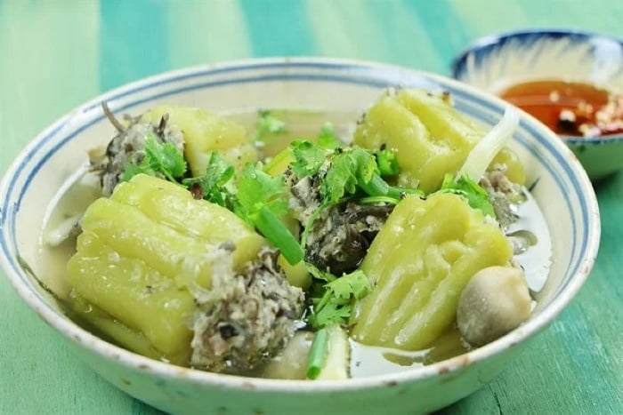Canh mướp đắng nhồi thịt 