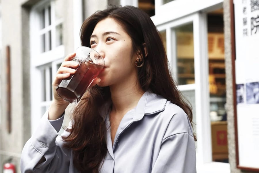 Uống đậu đen rất bổ nhưng có 4 người thèm mấy cũng không được dùng, là ai? 