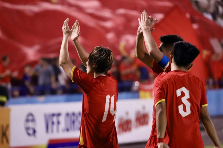 Trực tiếp U23 Việt Nam 2-0 U23 Bangladesh: Viktor Lê toả sáng 697233