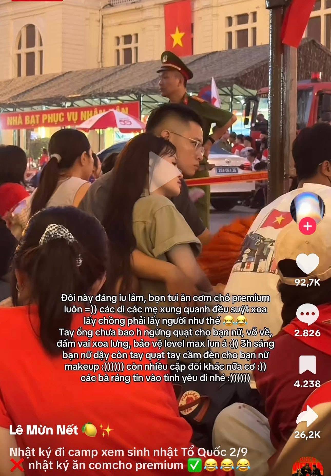 Có thể là hình ảnh về 7 người và văn bản