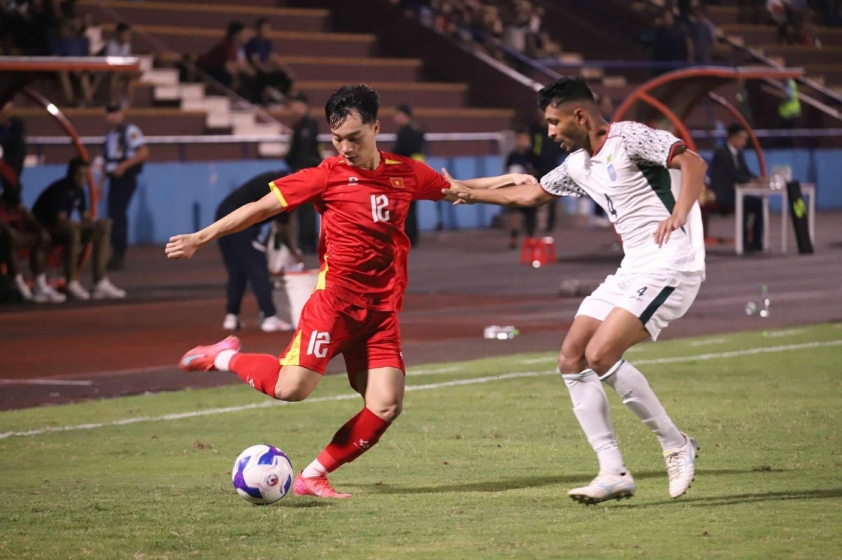 Trực tiếp U23 Việt Nam 0-0 U23 Bangladesh: Nhập cuộc quyết tâm 697160