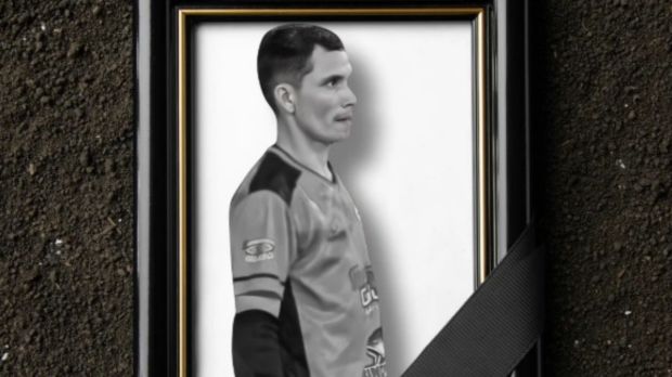 thu-mon-antonio-edson-qua-doi-sau-khi-can-pha-penalty-thanh-cong