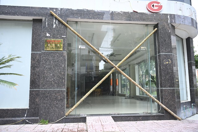 Bão số 10 đi chậm lại, càng nguy hiểm hơn: Đã có 1 người chết, 4 người mất tích- Ảnh 14.