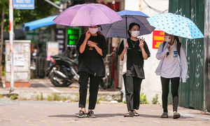 Biển Đông sắp đón áp thấp nhiệt đới- Ảnh 4.
