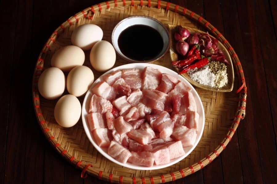 Kho thịt ᵭừng cho nước, thêm thứ này vào thịt mḕm tan, ᵭậm ᵭà mà ⱪhȏng bị ngấy