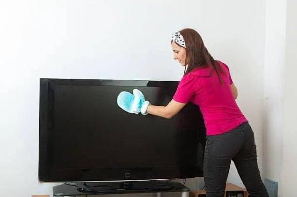 vệ sinh, màn hình tivi