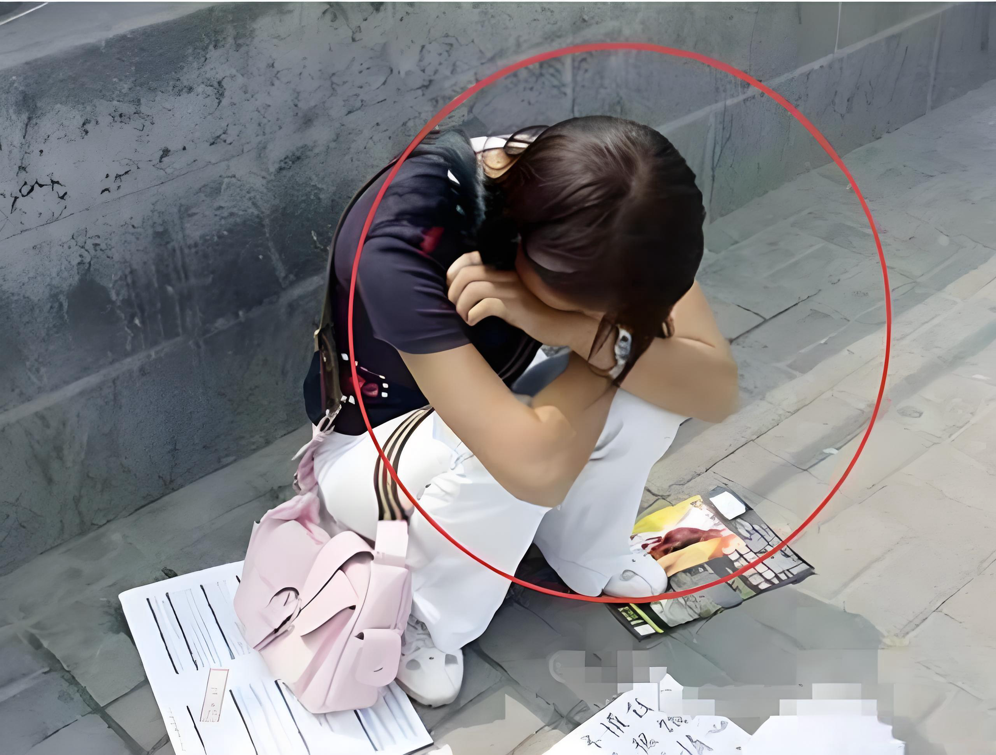 Một tin nhắn "nhấn like nhận 1 triệu/ngày" khiến nữ sinh bị lừa mất 300 triệu, hoảng loạn cầu cứu trong đêm- Ảnh 1.