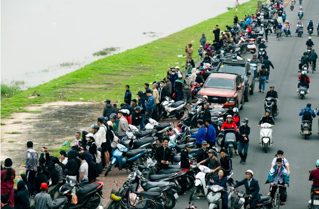 vu-chu-re-nghi-nhay-cau-ngay-trong-ngay-vui-trong-dai-hang-xom-tiet-lo-cuoc-tro-chuyen-cuoi-giua-chu-re-va-me-2