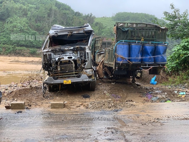 xe-tai-bi-lu-cuon-troi-1