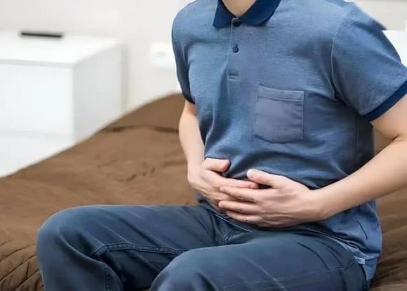 Cá và hải sản bị nhiễm kim loại nặng như thủy ngân, cadmium… có thể tích tụ trong cơ thể, là những chất gây ung thư mạnh.