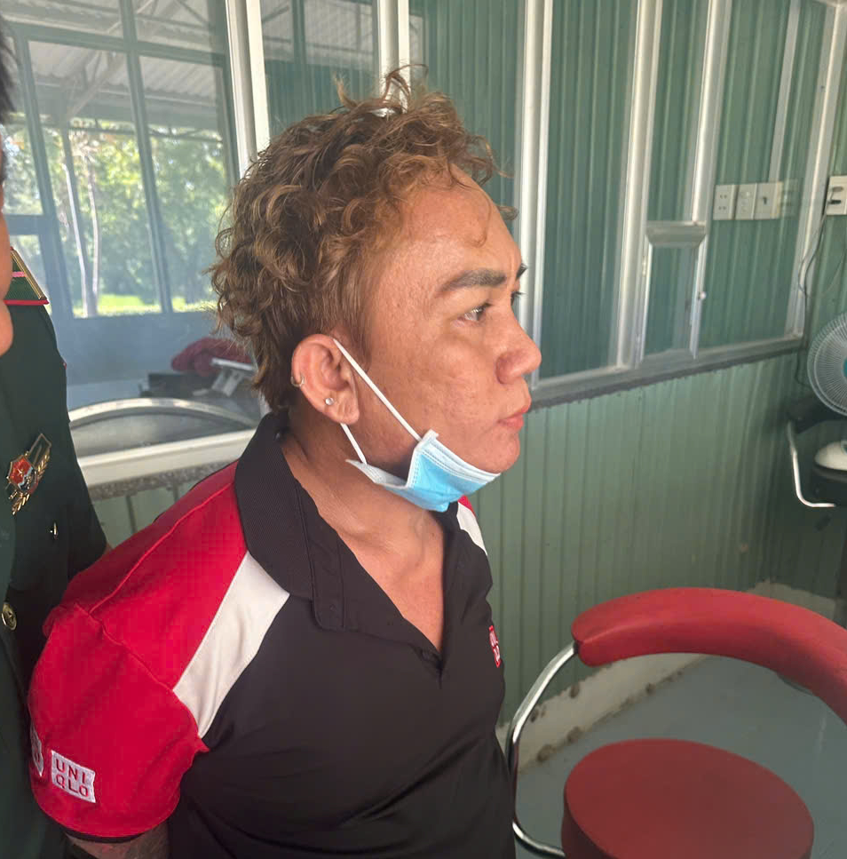 Lời khai của Nguyễn Tấn Thành - nghi phạm lái ô tô đâm vào nhà chị ruột, tông tử vong em gái- Ảnh 1.