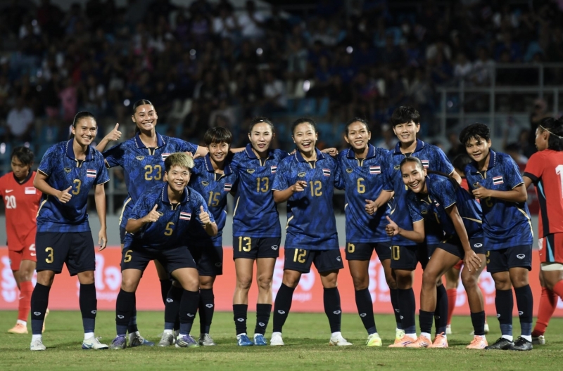 Hạ Singapore, Thái Lan chờ Việt Nam tại bán kết SEA Games