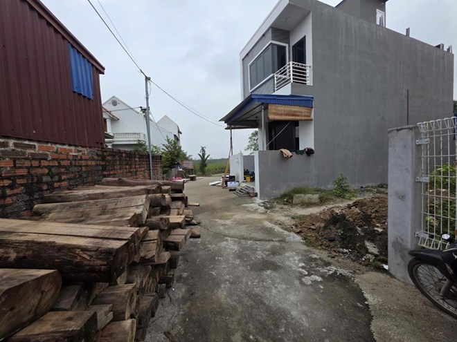 "Thần đèn" tiếp tục di dời ngôi nhà xây nhầm ở Hải Phòng về đúng vị trí