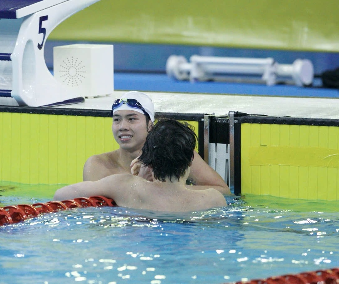 Quang Thuấn - em trai Ánh Viên bơi 