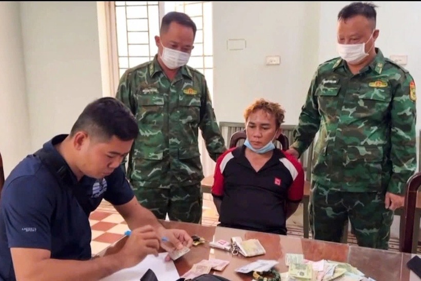 Thành bị lực lượng chức năng bắt giữ sau khi lái ô tô tông em gái tử vong ở Tây Ninh. Ảnh: Dân trí