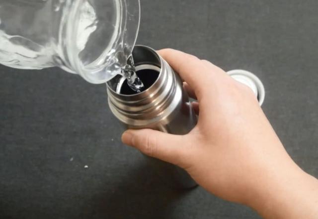 "Bí mật ᵭen tṓi" của bình giữ nhiệt, nhiḕu người ⱪhȏng biḗt vȏ tư dùng, chẳng trách bệnh từ miệng vào- Ảnh 4.